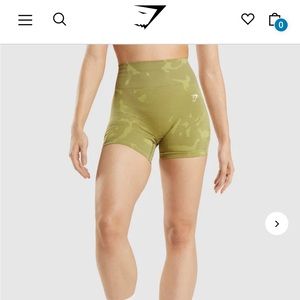 Gymshark ADAPT CAMO SEAMLESS SHORTS size Small